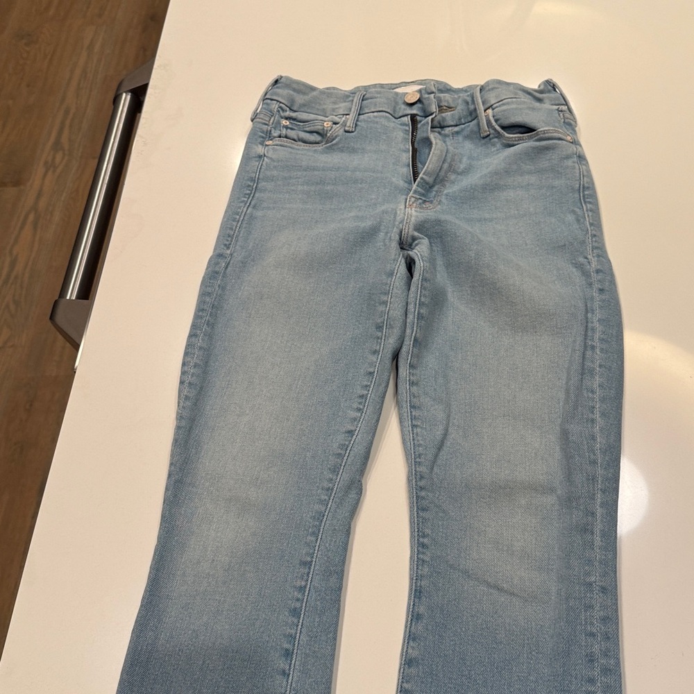 MOTHER Jean High Waisted The Looker Crop